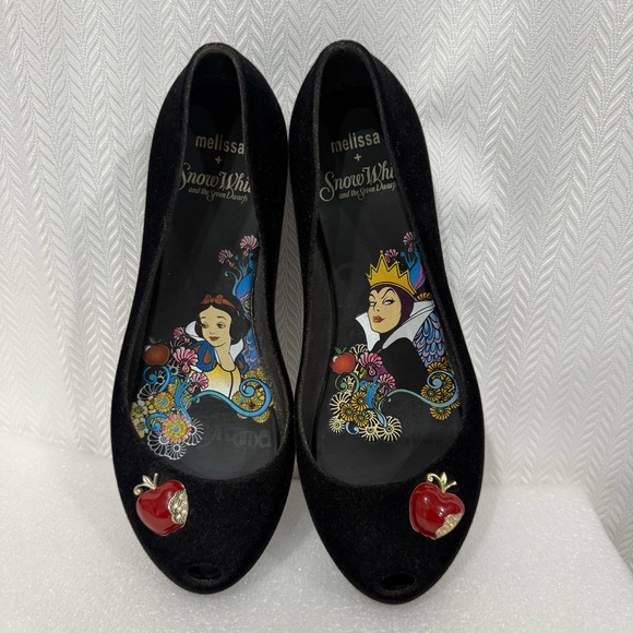 Melissa Shoes - Melissa Black Flats with Snow White Design